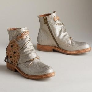 Victoria Secret Ugg Boots 